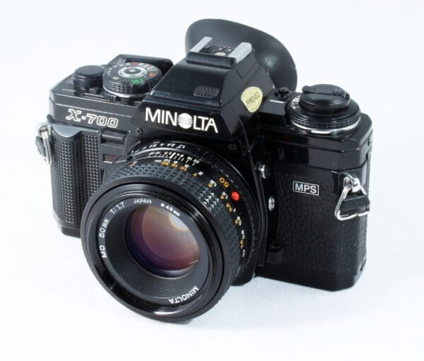Minolta X-700 + 50mm f1.7