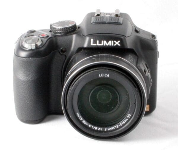 Panasonic Lumix FZ200