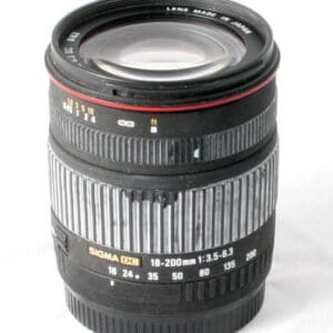Sigma EF 18-200mm f3.5-6.6 DC