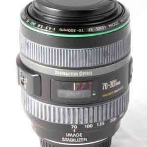 Canon EF 70-300mm f4.5-5.6 DO IS USM