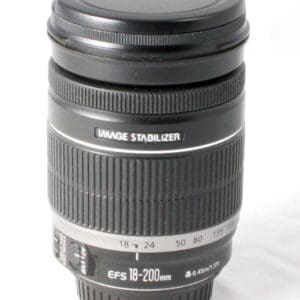Canon EF 18-200mm f3.5-5.6 IS