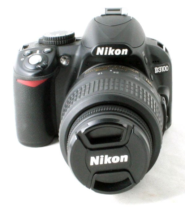 Nikon D3100 18-55mm f3.5-5.6 VR
