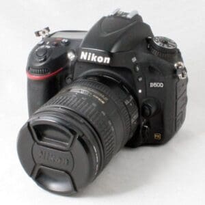Nikon D600 16-85mm f3.5-5.6