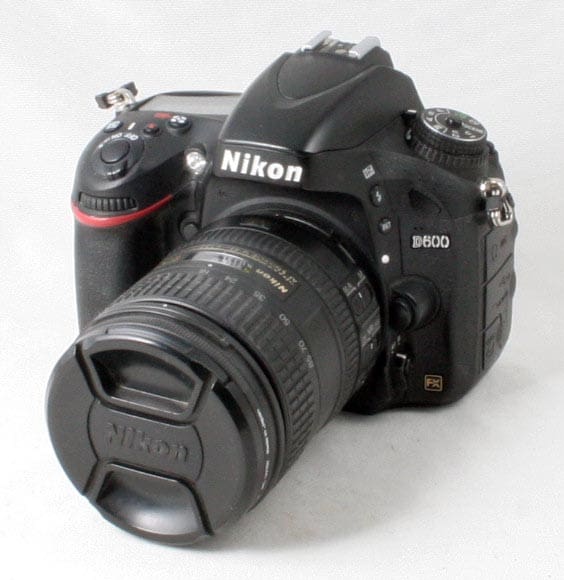 Nikon D600 16-85mm f3.5-5.6