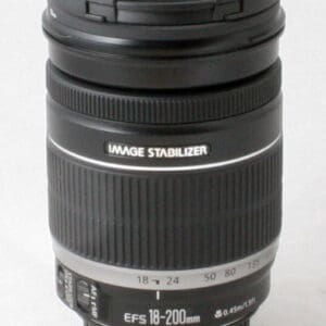 Canon EFS 18-200mm f3.5-5.6 IS