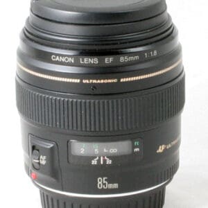 Canon EF 85mm f1.8 USM
